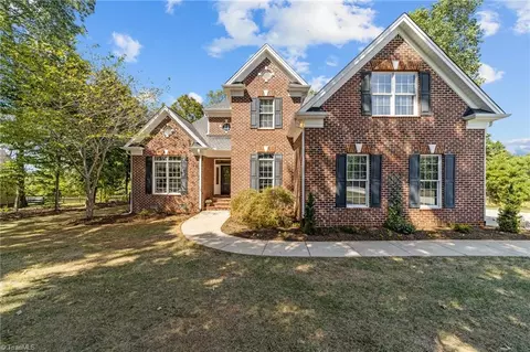 121 Oakchester Ct, Reidsville, NC 27320