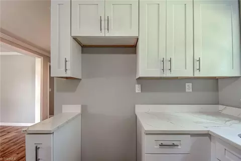 106 Fraley Rd, High Point, NC 27263 photo 17