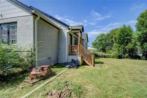 106 Fraley Rd, High Point, NC 27263 photo 31