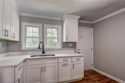 106 Fraley Rd, High Point, NC 27263 photo 19
