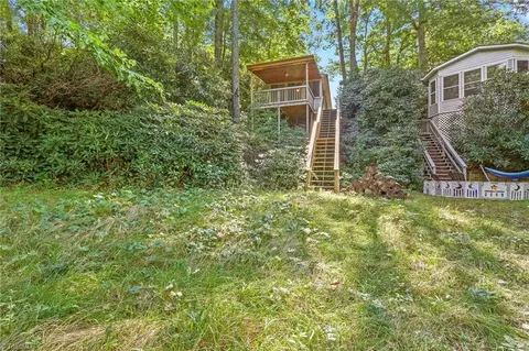110 Laurelwood Ct, Boone, NC 28607