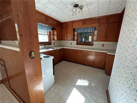 636 County Line Rd, Harmony, NC 28634 photo 24