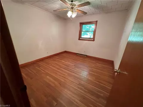 636 County Line Rd, Harmony, NC 28634 photo 32