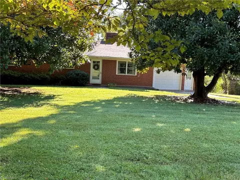 636 County Line Rd, Harmony, NC 28634