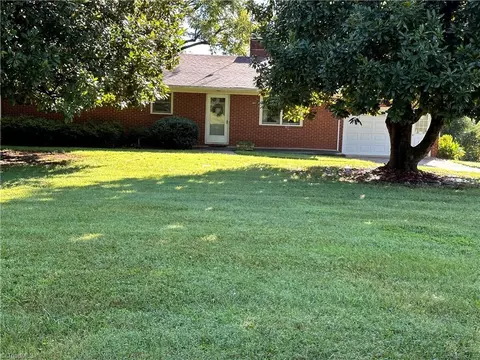 636 County Line Rd, Harmony, NC 28634 photo 6