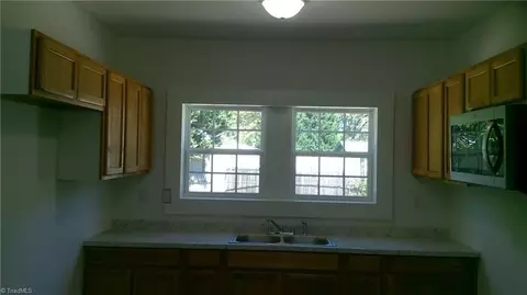 1814 Johnson St, High Point, NC 27262 photo 5