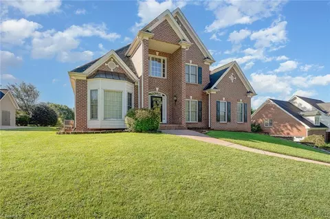 4020 Windsor Place Dr, Winston Salem, NC 27106