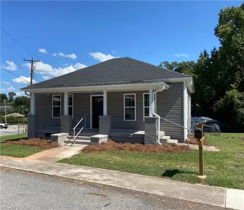 700 Mcconnell Ave, Eden, NC 27288
