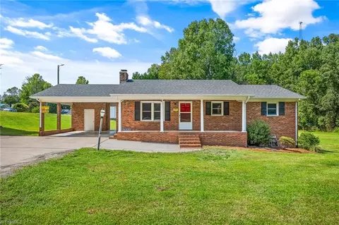 11 Hasty Hill Rd, Thomasville, NC 27360
