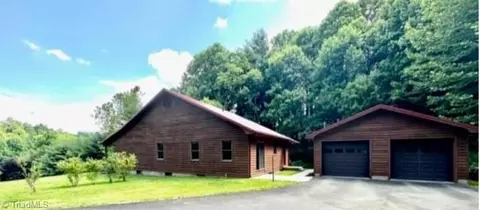 627 Clint Gilley Rd, Warrensville, NC 28693