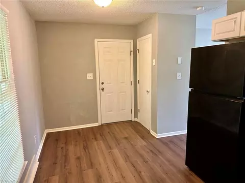 1710 Cedrow Dr, High Point, NC 27260 photo 5