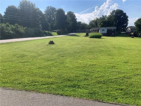 Tbd Hickory Street, Dobson, NC 27017