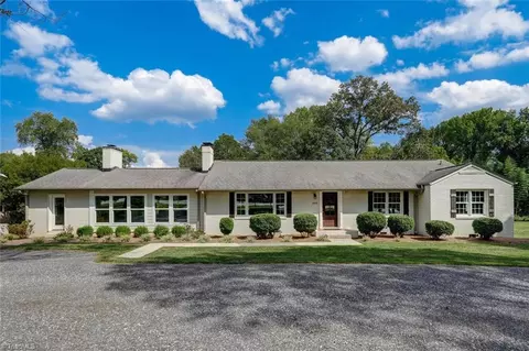 1606 Westridge Rd, Greensboro, NC 27410
