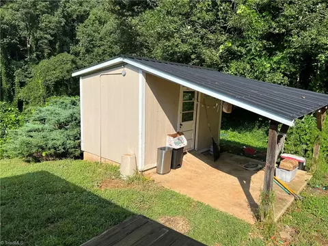 7926 Us Highway 601, Dobson, NC 27017 photo 5