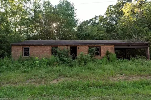 64 Ward Rd, Staley, NC 27355