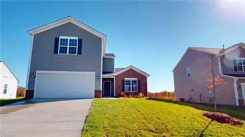 225 Middleton Dr, Lexington, NC 27295