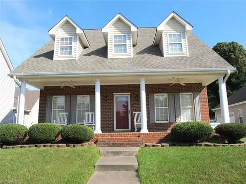 6657 Springfield Village Ln, Clemmons, NC 27012