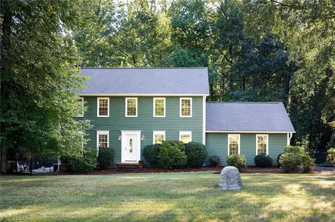 6306 Oak Forest Ct, Summerfield, NC 27358