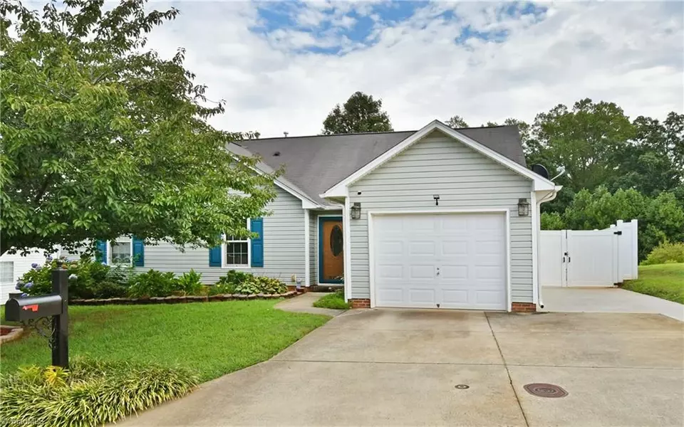 3831 Heather View Ln, Winston Salem, NC 27127 16 Photos Movoto