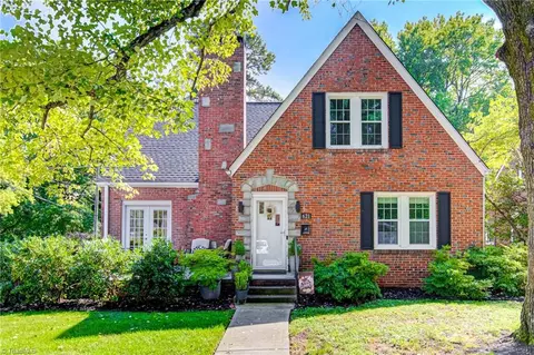 621 Scott Ave, Greensboro, NC 27403