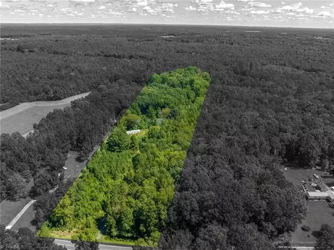6469 Clyde King Rd, Seagrove, NC 27341