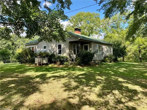 169 Oil Mill Rd, Olin, NC 28660