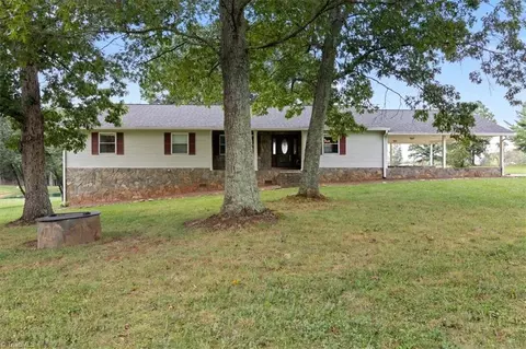 4598 Nc Highway 268, Pilot Mountain, NC 27041