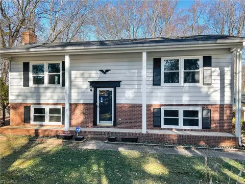 780 Charleston Dr, Kernersville, NC 27284