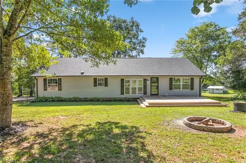 1637 Troy Joyce Rd, Madison, NC 27025