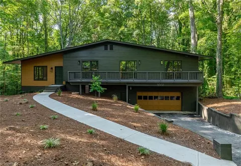 5551 Overlook Cir, Winston Salem, NC 27105