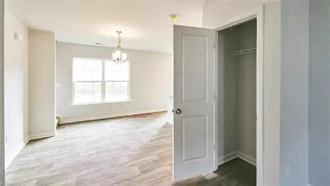 5230 Ironwood Dr #68, Winston Salem, NC 27127