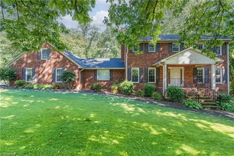 136 Dixieanna Dr, Winston Salem, NC 27107