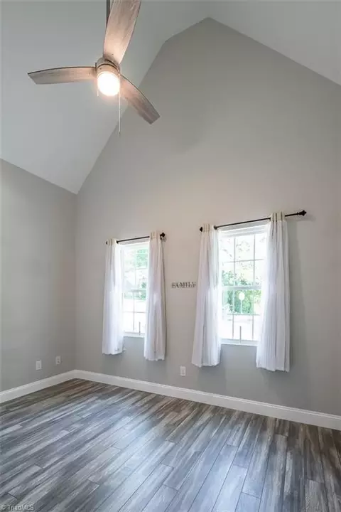 130 Robin Rd E, Elkin, NC 28621 photo 17
