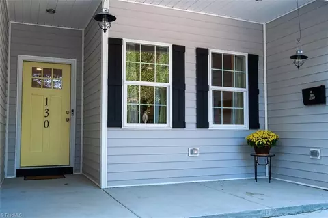 130 Robin Rd E, Elkin, NC 28621 photo 4