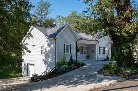 130 Robin Rd E, Elkin, NC 28621