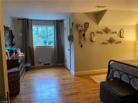 113 King St E, King, NC 27021 photo 33