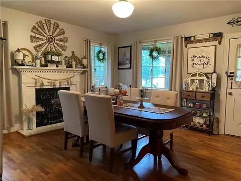 113 King St E, King, NC 27021 photo 2