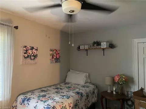113 King St E, King, NC 27021 photo 11