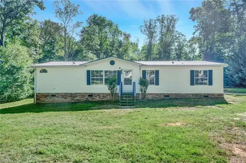 168 Kimbrell St, Lexington, NC 27295