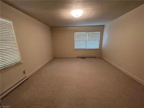 406 Spring St, King, NC 27021 photo 34