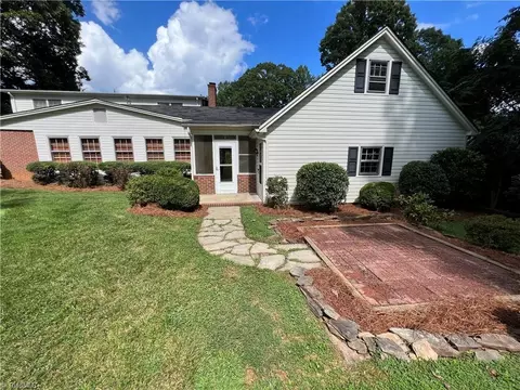 406 Spring St, King, NC 27021 photo 14