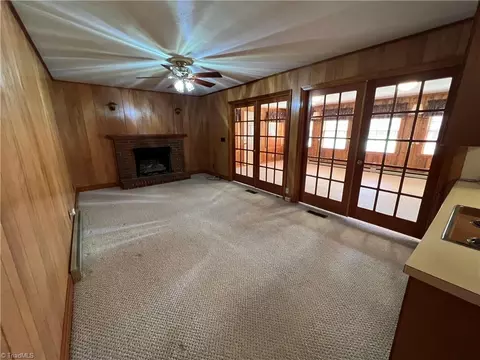 406 Spring St, King, NC 27021 photo 22