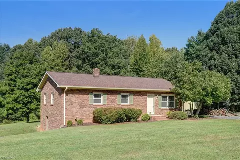 130 Harbor Rd, Reidsville, NC 27320