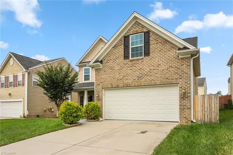 3852 Tonsley Pl, High Point, NC 27265 photo 2