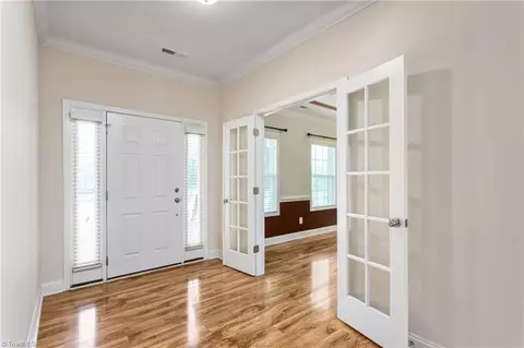 3852 Tonsley Pl, High Point, NC 27265 photo 5