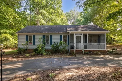 5402 John Washington Rd, Browns Summit, NC 27214