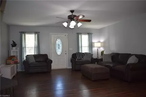 5150 Hilltop Ave, Trinity, NC 27370 photo 4