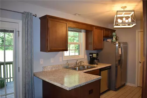 5150 Hilltop Ave, Trinity, NC 27370 photo 11