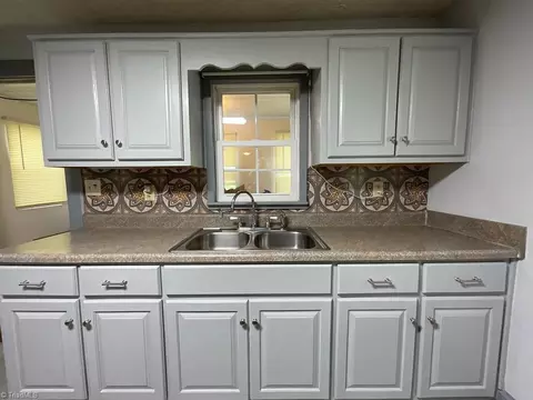 928 Eagle Bottom Rd, Fries, VA 24330 photo 6