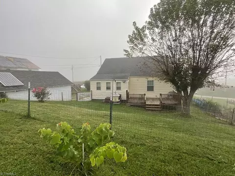 928 Eagle Bottom Rd, Fries, VA 24330 photo 24